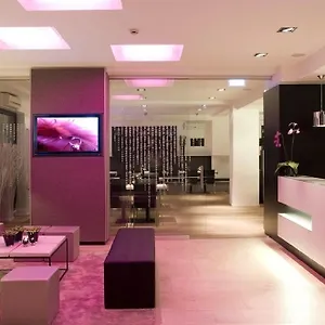 4* Szálloda Pearl Design - Frankfurt